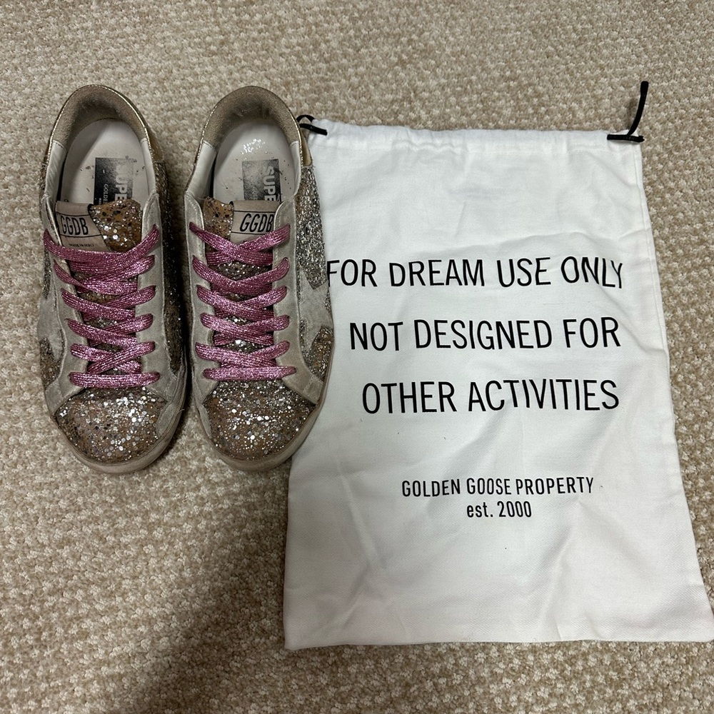 Golden Goose SUPERSTAR Silver and Pink Low-Top Sneakers